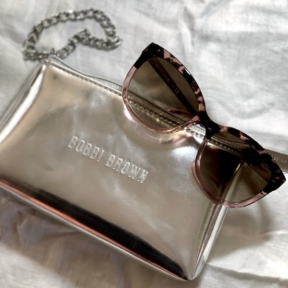 Bobbi Brown The Stella/s DG4 Sunglasses, silver case that includes mirror. - Picture 3 of 11